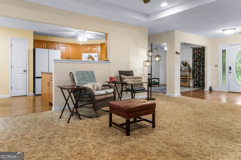 124 Foxdale DR LaGrange, GA 30240