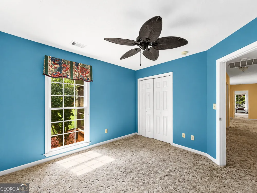 124 Foxdale DR LaGrange, GA 30240