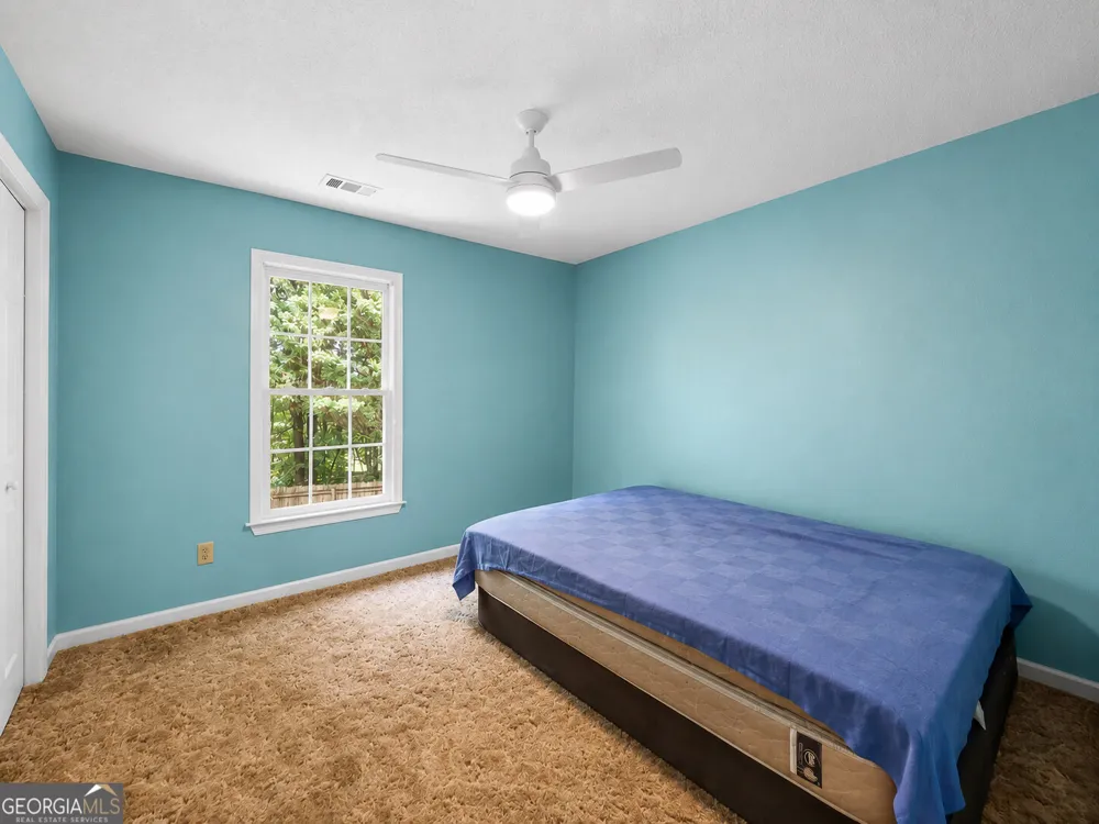 124 Foxdale DR LaGrange, GA 30240