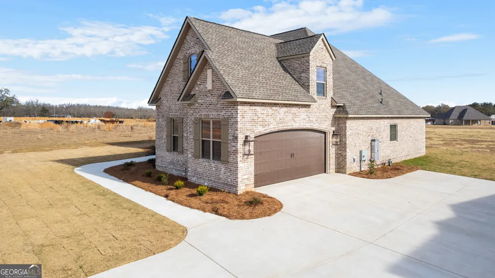 136 Pridgen PASS Perry, GA 31069