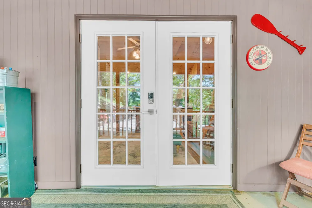 185 Pope Dickson LN Clarkesville, GA 30523