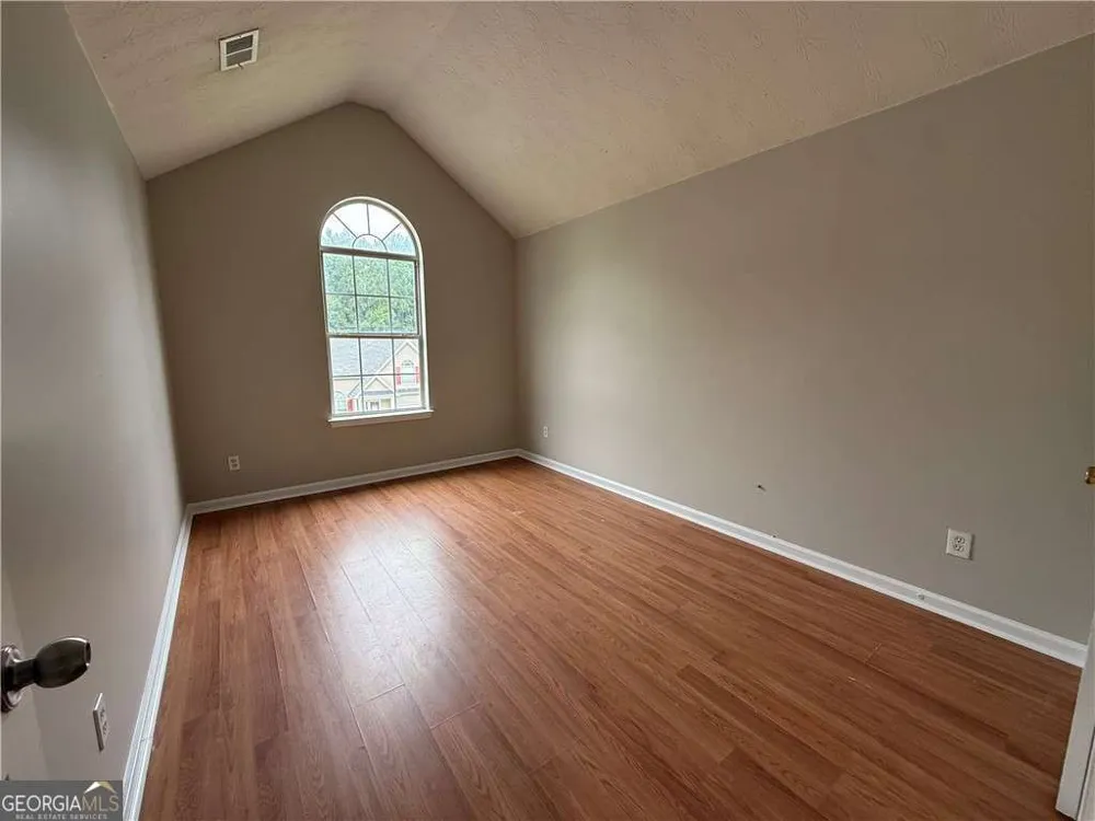 1023 Quail Hunt DR Riverdale, GA 30296