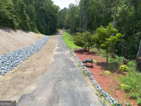 4650 Twin Pines RD SE