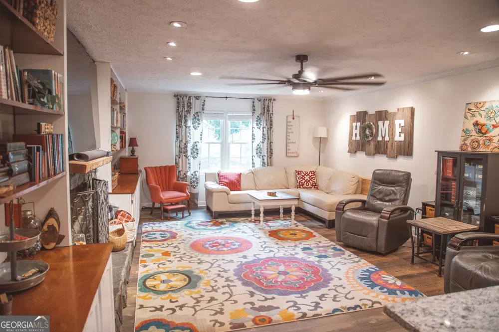 921 Crystal DR Thomaston, GA 30286