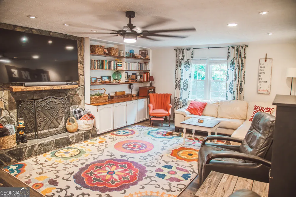 921 Crystal DR Thomaston, GA 30286