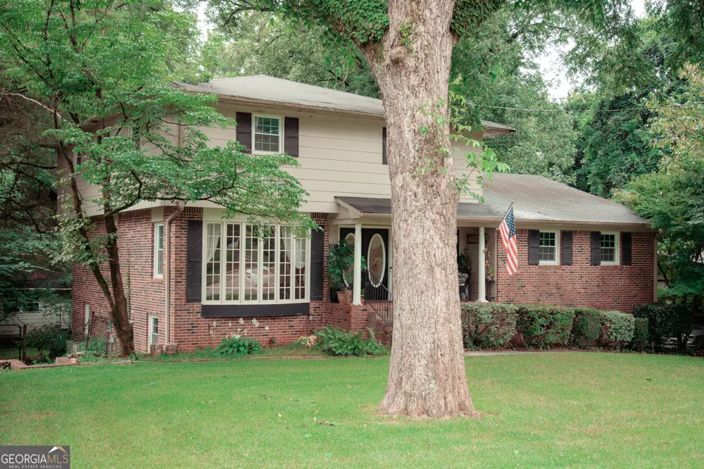 921 Crystal DR Thomaston, GA 30286