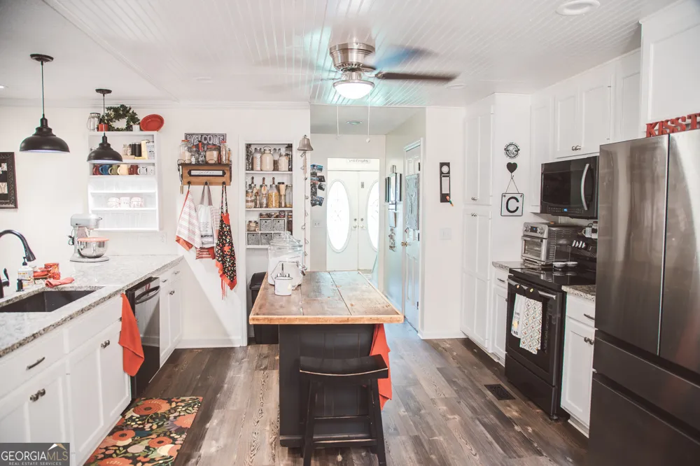 921 Crystal DR Thomaston, GA 30286