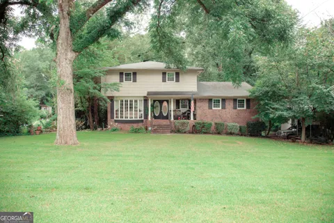 921 Crystal DR