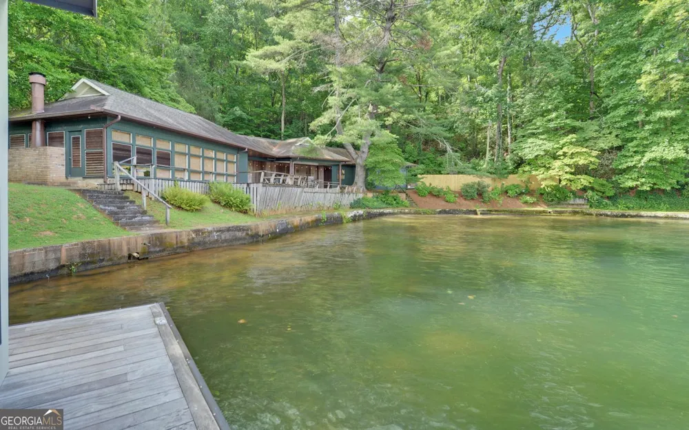 2632 Shady LN Lakemont, GA 30552