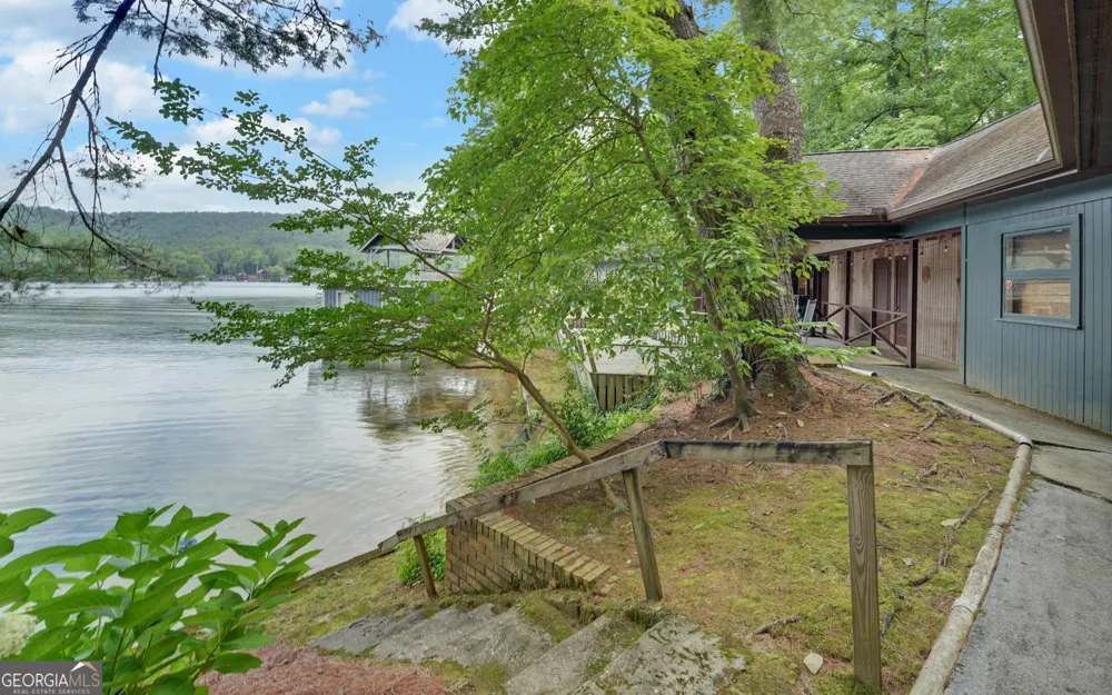 2632 Shady LN Lakemont, GA 30552