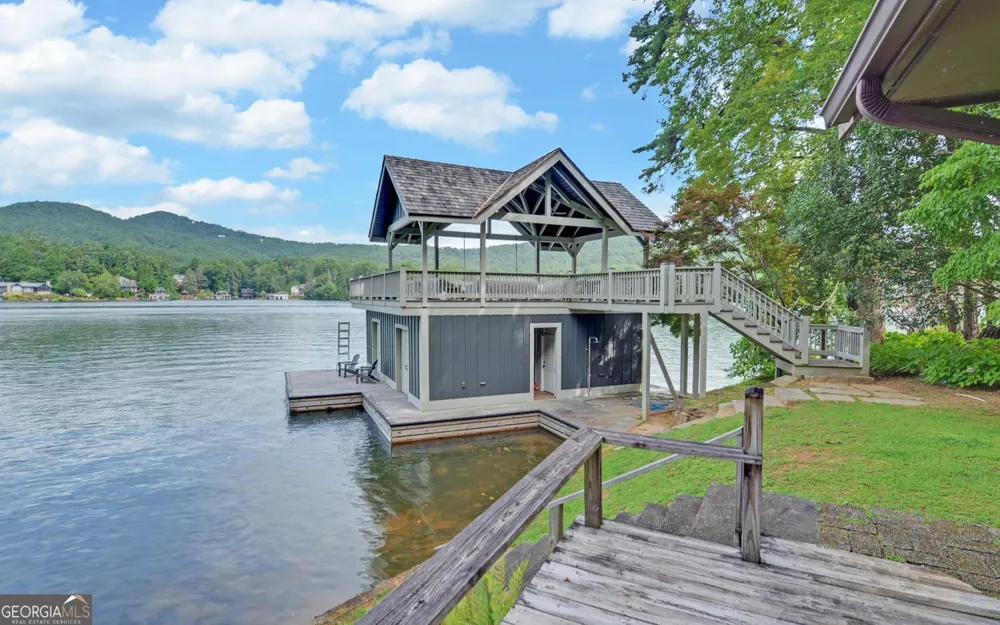2632 Shady LN Lakemont, GA 30552