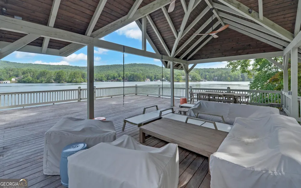 2632 Shady LN Lakemont, GA 30552