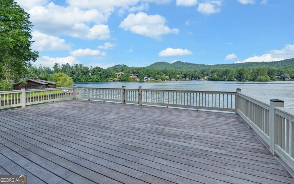 2632 Shady LN Lakemont, GA 30552