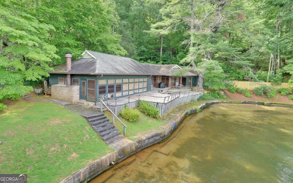 2632 Shady LN Lakemont, GA 30552