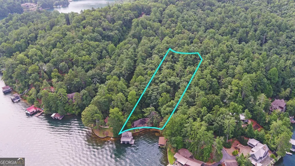 2632 Shady LN Lakemont, GA 30552