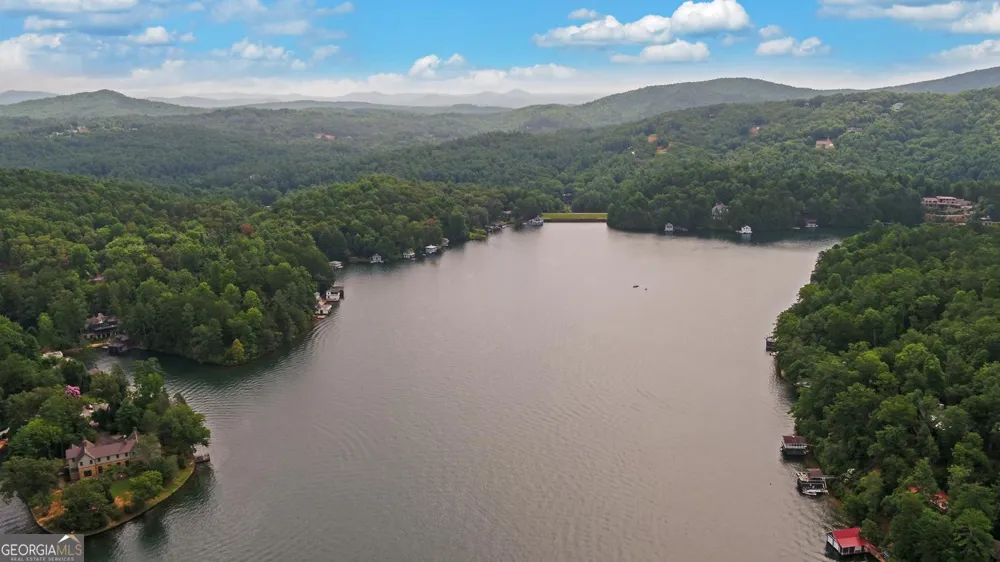 2632 Shady LN Lakemont, GA 30552
