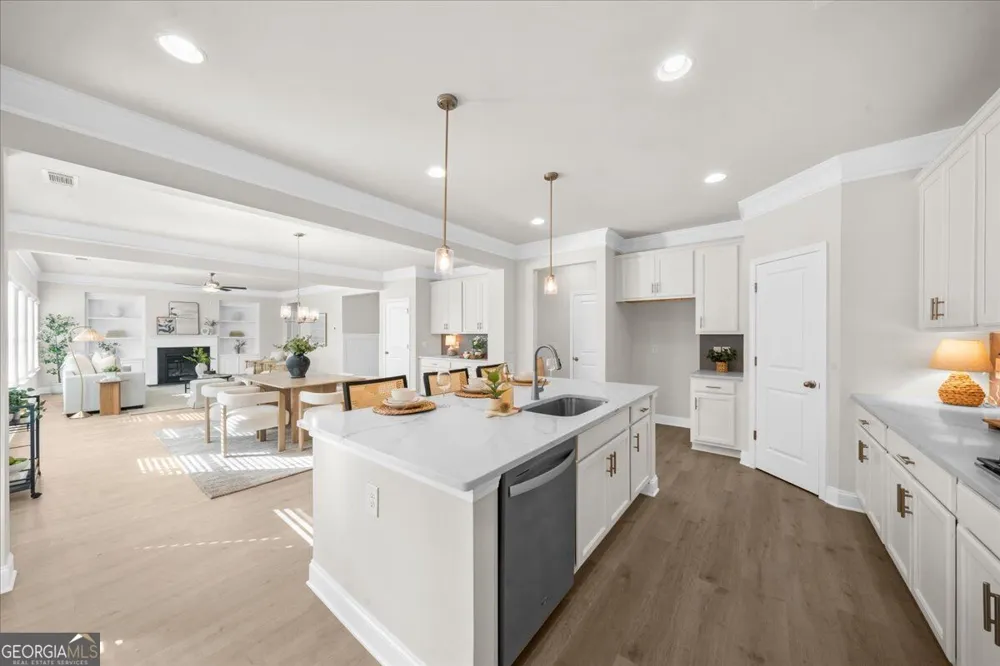 8620 Standing Stone Ball Ground, GA 30107