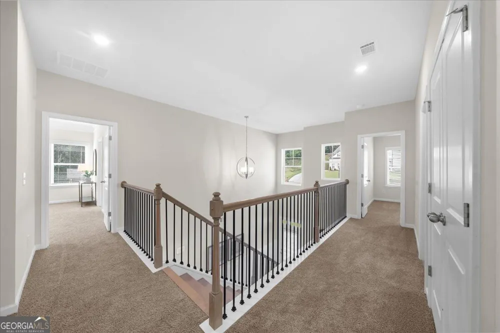 8620 Standing Stone Ball Ground, GA 30107