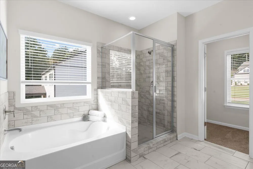 8620 Standing Stone Ball Ground, GA 30107