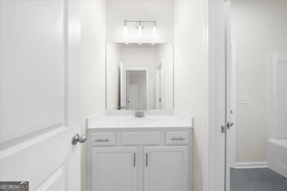 8620 Standing Stone Ball Ground, GA 30107