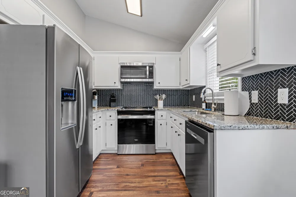 13 Huntcliff DR Cartersville, GA 30121