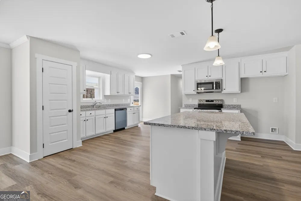 1837 Bennett RD Homer, GA 30547