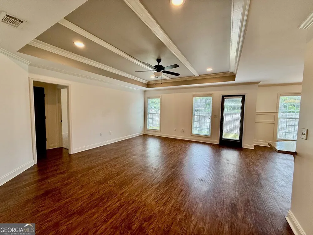 401 Spanish Moss LN Adel, GA 31620