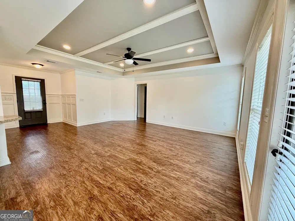 401 Spanish Moss LN Adel, GA 31620