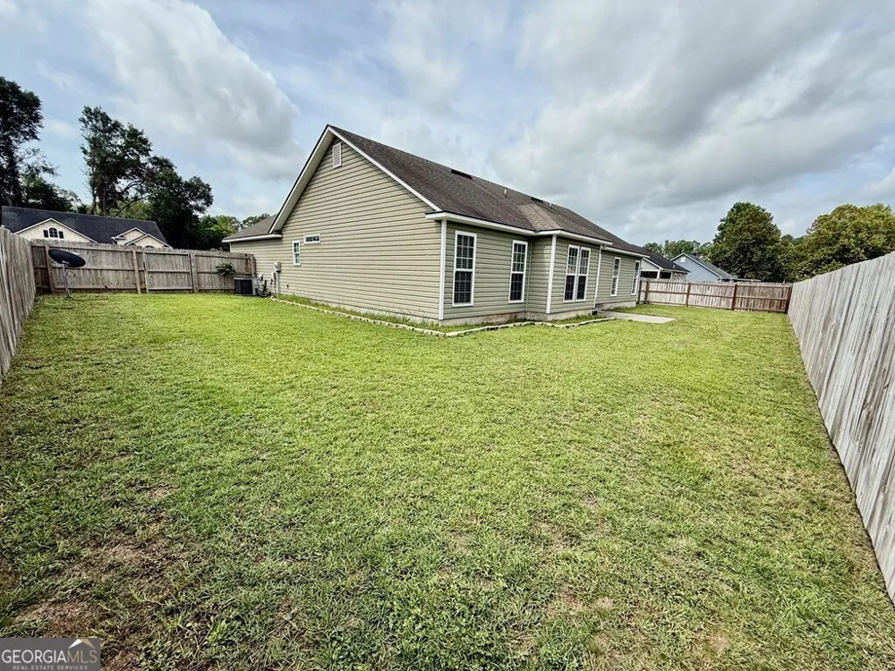 401 Spanish Moss LN Adel, GA 31620