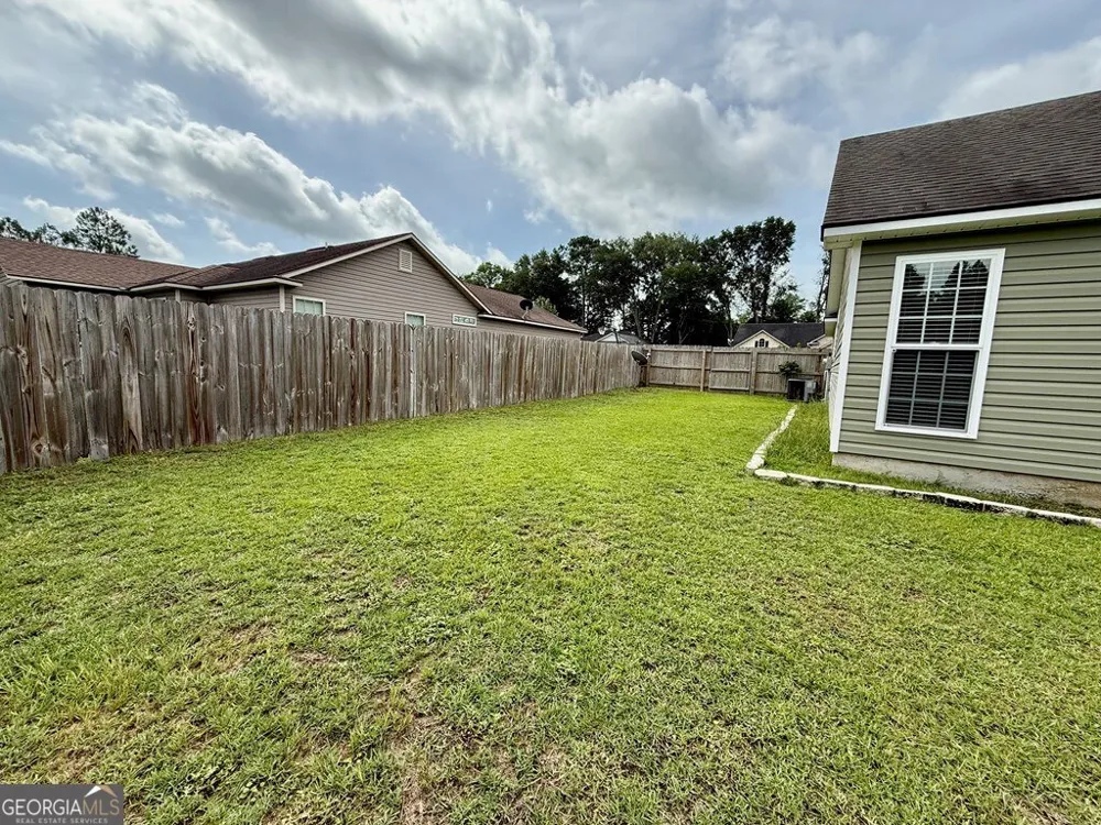 401 Spanish Moss LN Adel, GA 31620
