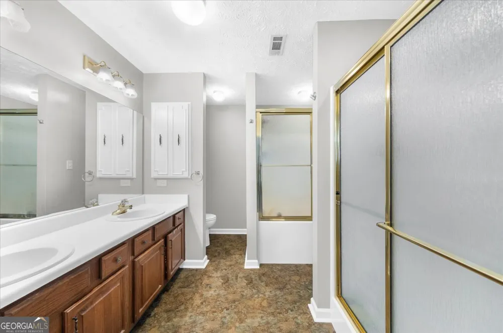250 W Peachtree ST Norcross, GA 30071