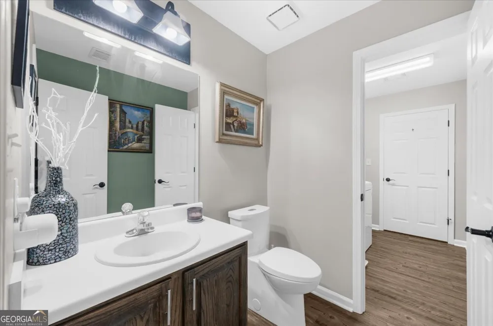 250 W Peachtree ST Norcross, GA 30071