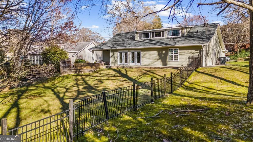 250 W Peachtree ST Norcross, GA 30071