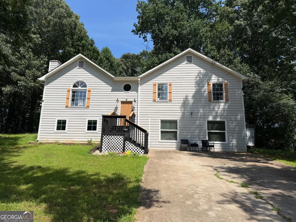 137 Landing LN Powder Springs, GA 30127