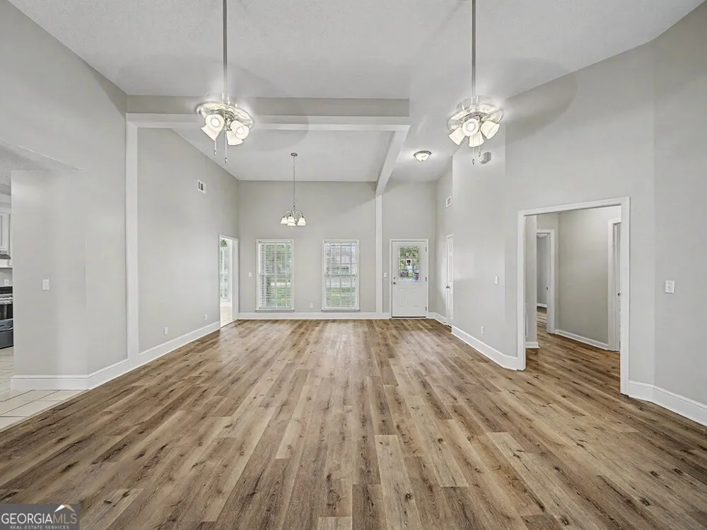 1621 Moore ST Adel, GA 31620