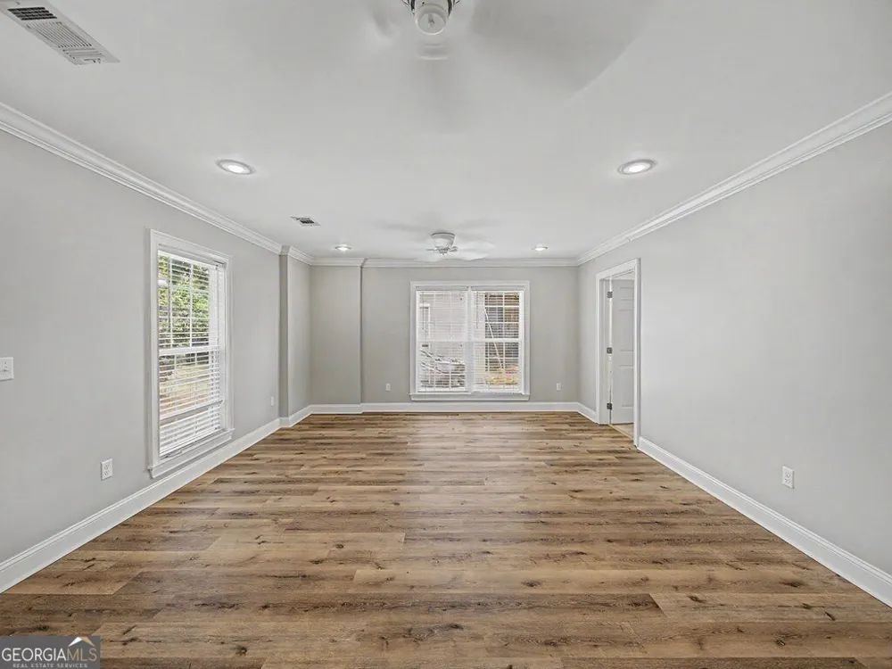 1621 Moore ST Adel, GA 31620