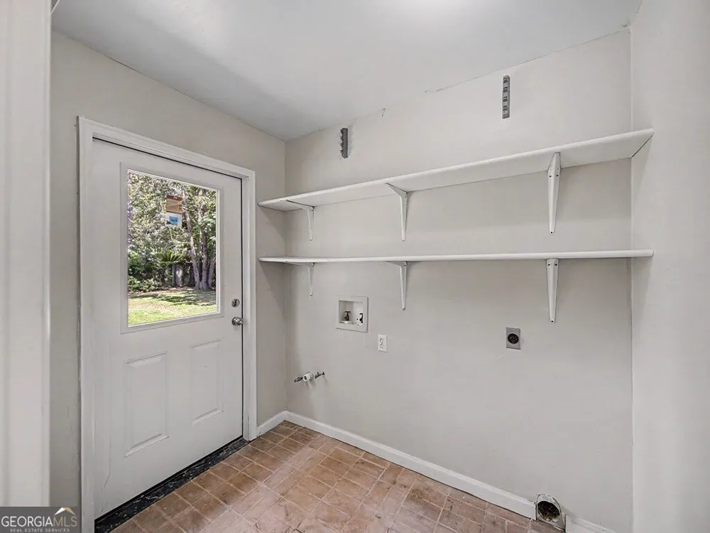 1621 Moore ST Adel, GA 31620