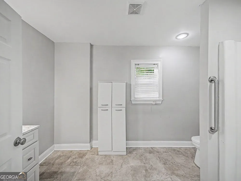 1621 Moore ST Adel, GA 31620