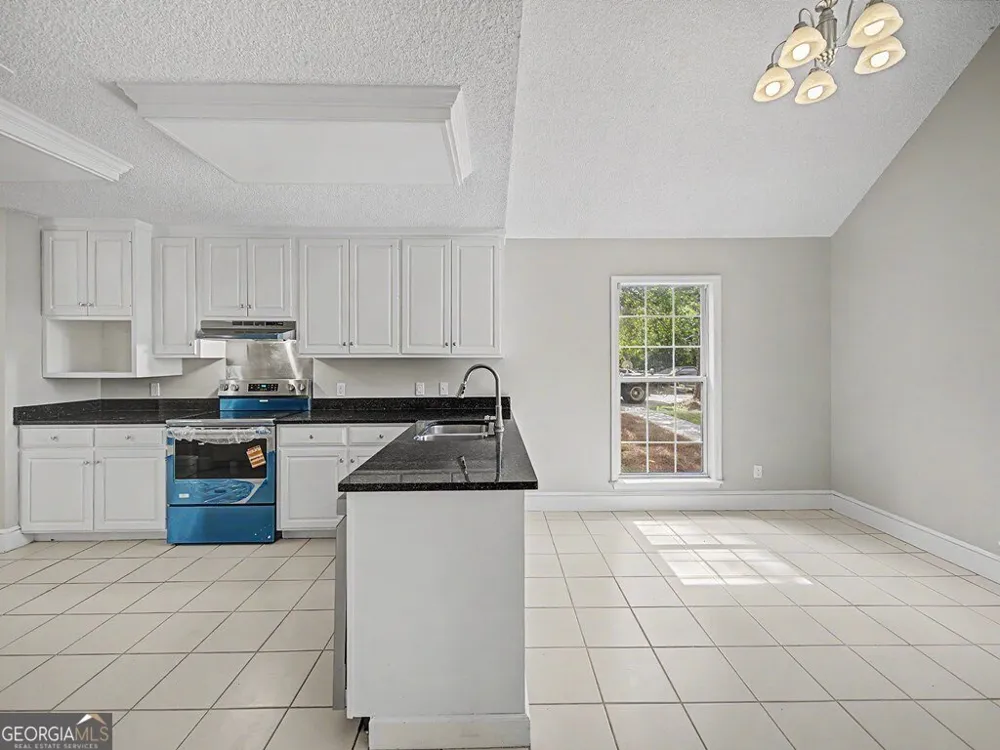 1621 Moore ST Adel, GA 31620