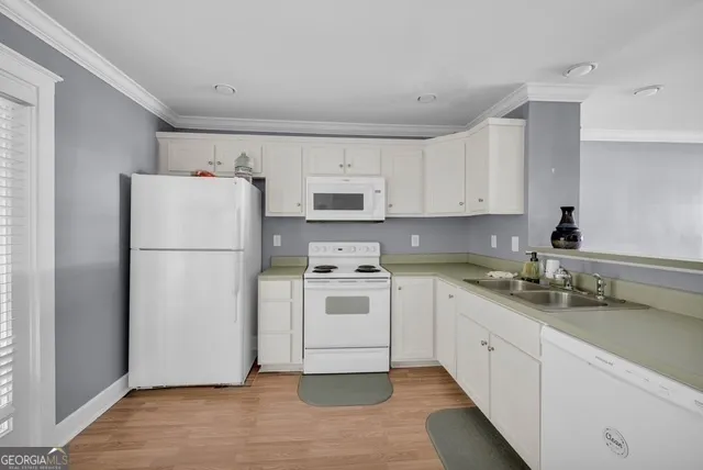 490 Barnett Shoals RD Athens, GA 30605