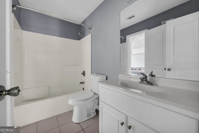 490 Barnett Shoals RD Athens, GA 30605