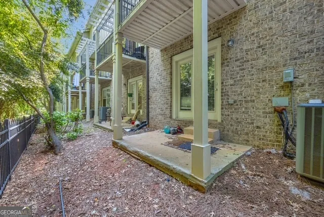 490 Barnett Shoals RD Athens, GA 30605
