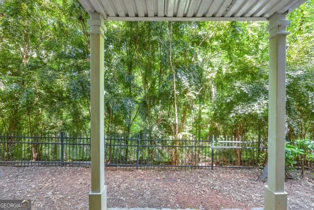 490 Barnett Shoals RD Athens, GA 30605