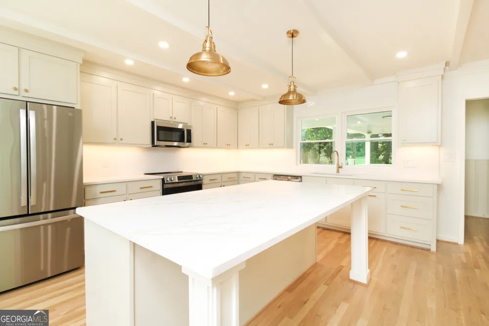 100 Williamsburg LN Athens, GA 30605