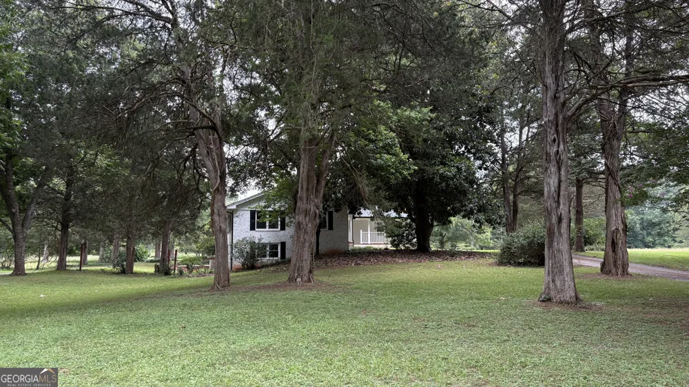 100 Williamsburg LN Athens, GA 30605