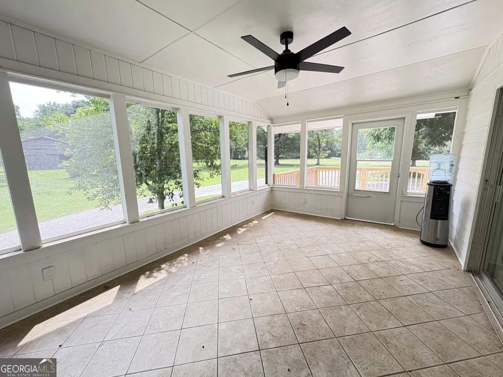 100 Williamsburg LN Athens, GA 30605