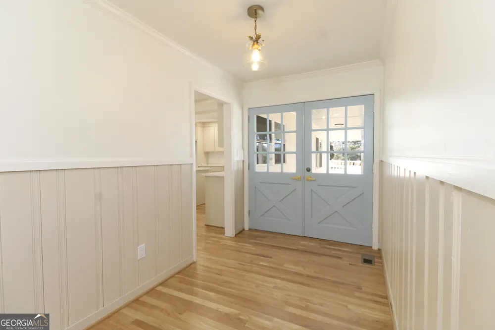 100 Williamsburg LN Athens, GA 30605