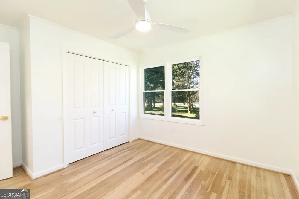 100 Williamsburg LN Athens, GA 30605