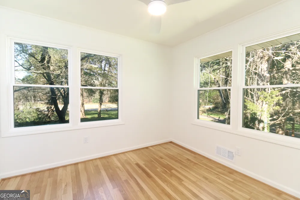 100 Williamsburg LN Athens, GA 30605