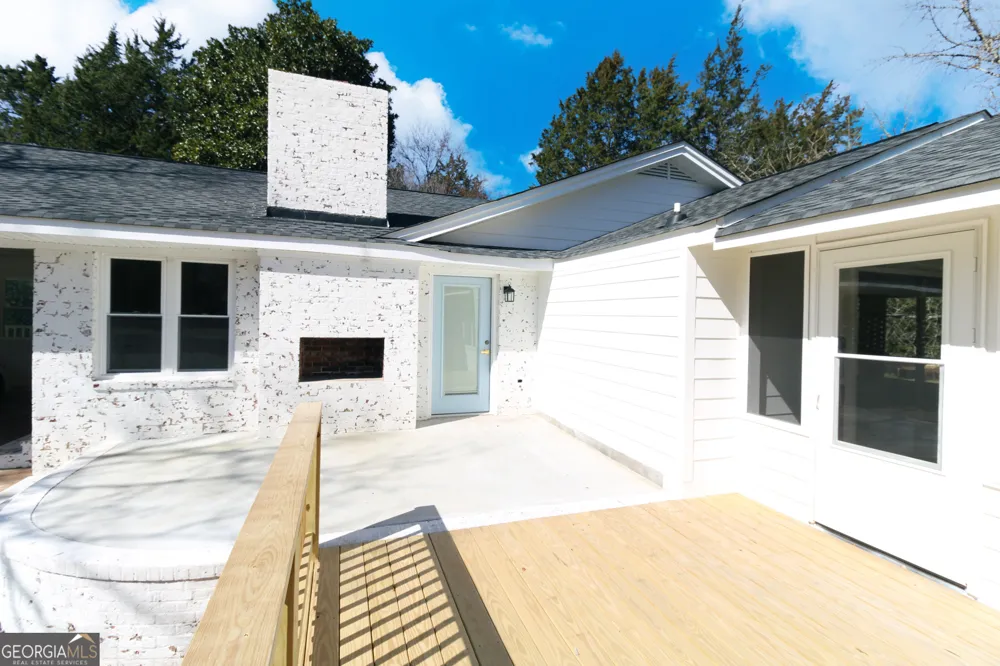 100 Williamsburg LN Athens, GA 30605